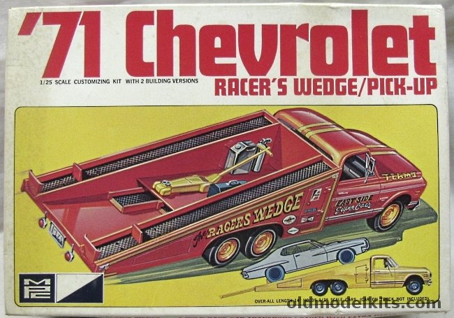 MPC 1/25 1971 Chevorlet Racers Wedge Pickup or Stock '71 Fleetside Pickup, 1-7108 plastic model kit